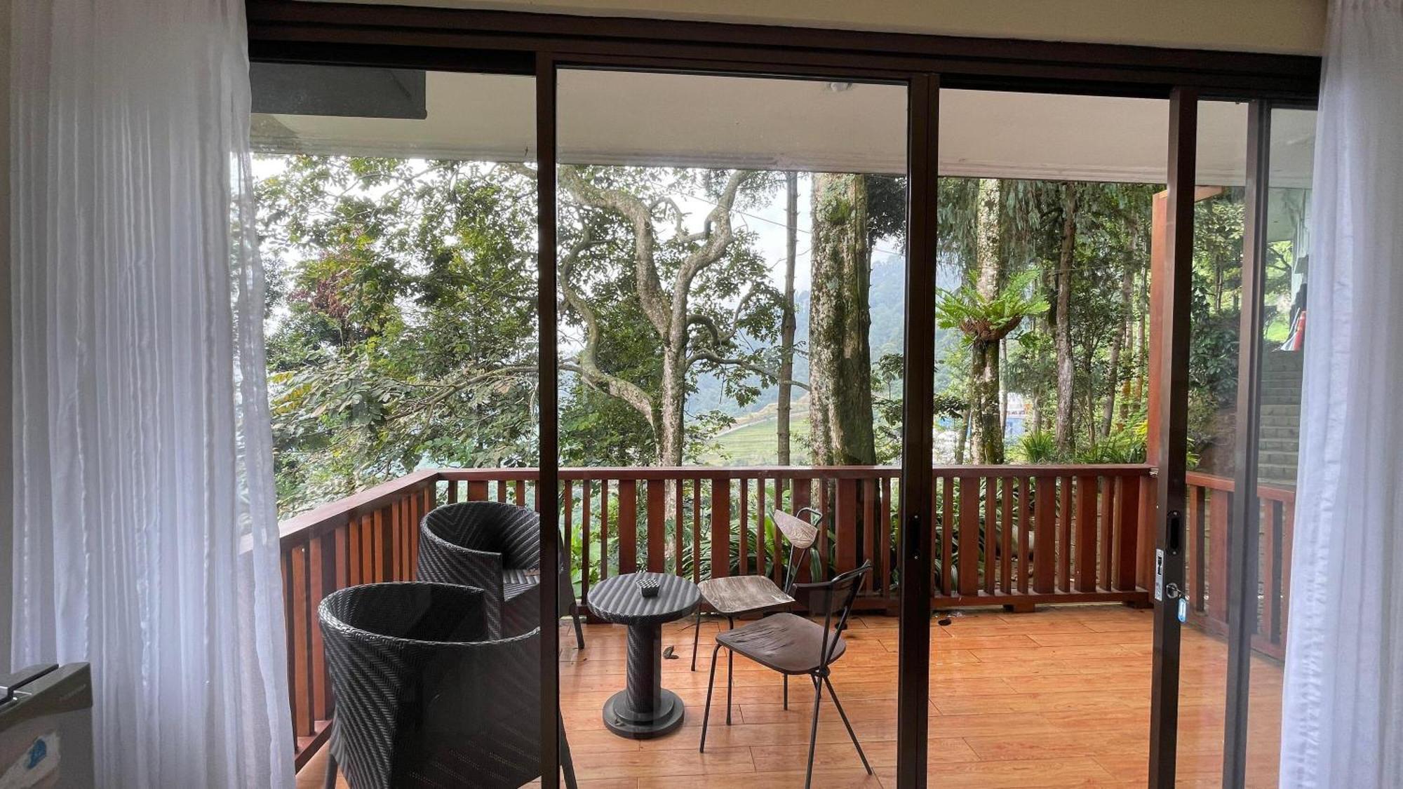Damar Langit Resort Cisarua Buitenkant foto